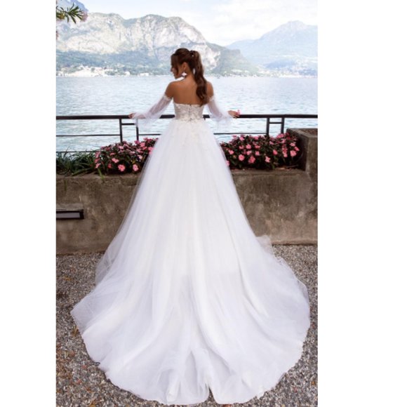 Maria Annette Fairy Tale Princess Wedding Dress - Picture 3 of 5